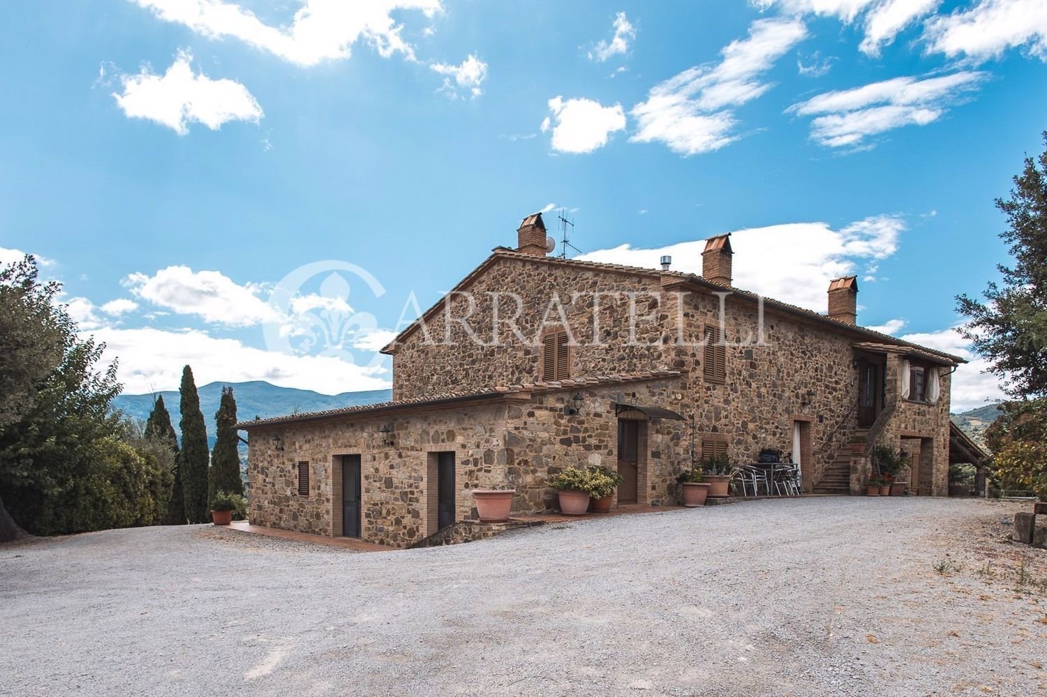 10 rooms House in Castel del Piano, Italy No. 259768