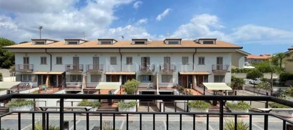 6 rooms Villa in San Giovanni la Punta, Italy No. 293268 21