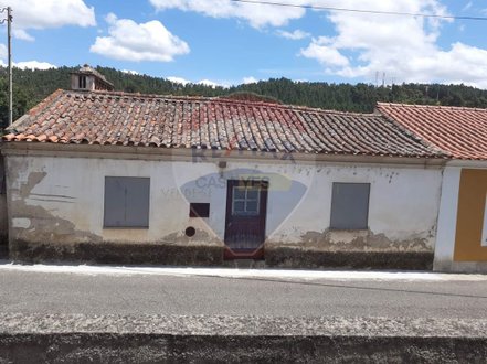 2 bedrooms House in Abrantes, Portugal No. 20212