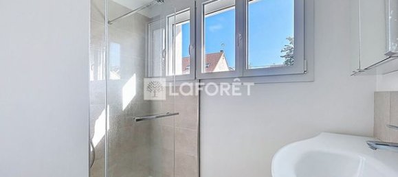 3 bedrooms House in Chaumontel, France No. 359086 5