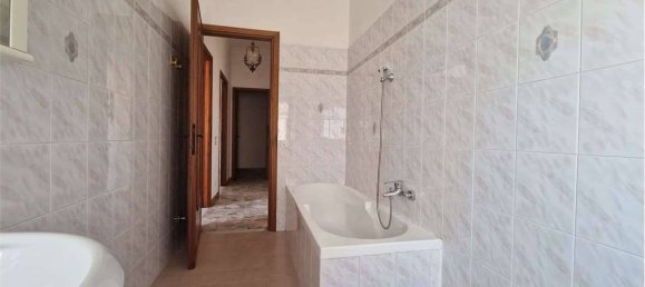 3 bedrooms Apartment in Frosinone, Italy No. 47790 5