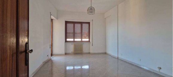 3 bedrooms Apartment in Frosinone, Italy No. 47790 12