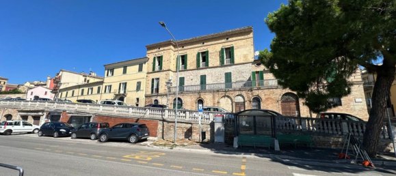 Duplex de 7 divisões em Atri, Italy N.º 269952 5