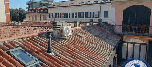 Apartamento de 4 habitaciónes en Monza, Italy No. 26323 14