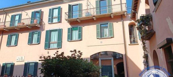 Apartamento de 4 habitaciónes en Monza, Italy No. 26323 3