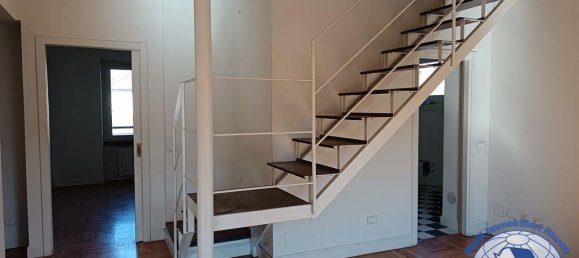 Apartamento de 4 habitaciónes en Monza, Italy No. 26323 6