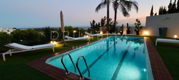 Вилла с 4 спальнями в Малага, Испания № 40973 26