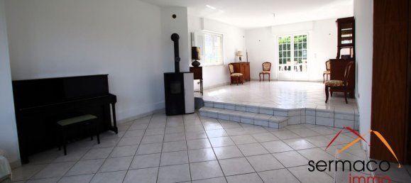 Casa de 9 habitaciónes en Woustviller, France No. 60973 4