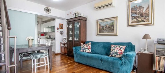 4-salle Duplex à Cagliari, Italy No. 262999 3