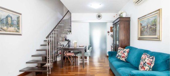 4-salle Duplex à Cagliari, Italy No. 262999 2