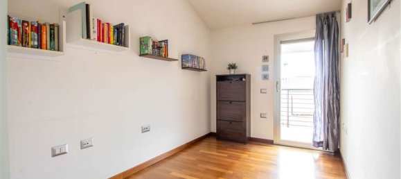 4-salle Duplex à Cagliari, Italy No. 262999 17