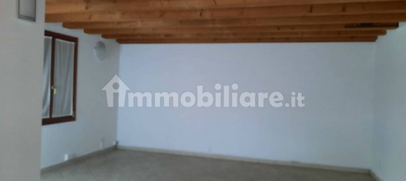 1 bedroom Apartment in Udine, Italy No. 116069 4