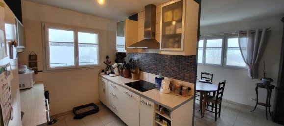 5 bedrooms House in Moncaut, France No. 101869 3