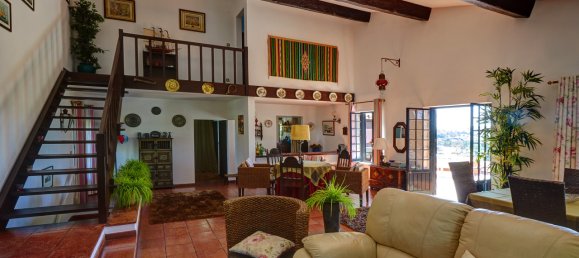 3 bedrooms House in Sesimbra, Portugal No. 51227 8