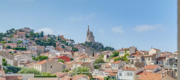 3 bedrooms House in Marseille, France No. 351486 2