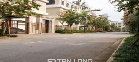 4 bedrooms Villa in Tay Ho, Vietnam No. 1169 12