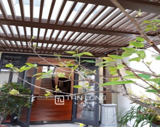 4 bedrooms Villa in Tay Ho, Vietnam No. 1169