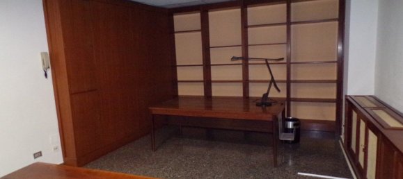 140m² Office in Castellon de la Plana, Spain No. 106106 2