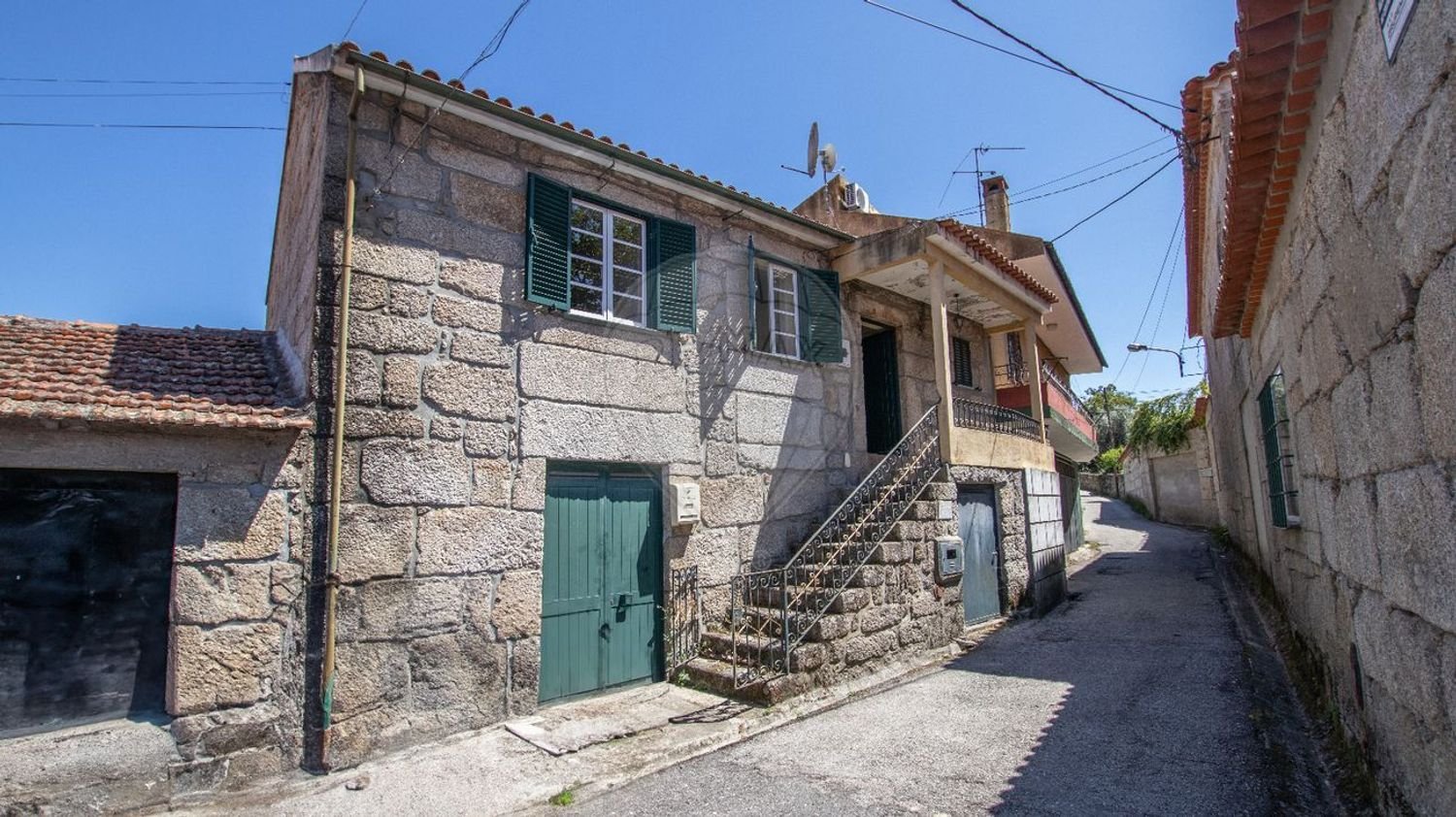 3 bedrooms House in Oliveira do Hospital, Portugal No. 178496