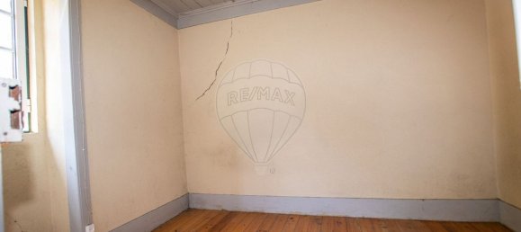 3 bedrooms House in Oliveira do Hospital, Portugal No. 178496 7