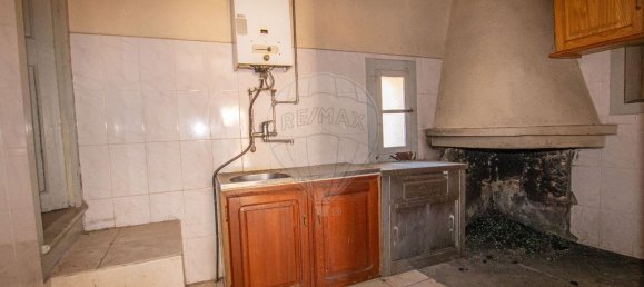 3 bedrooms House in Oliveira do Hospital, Portugal No. 178496 9