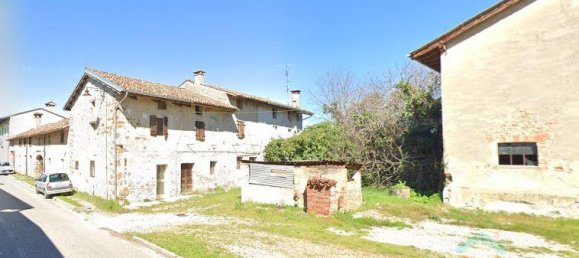 9غرفة منزل في Udine, Italy رقم 132487 3