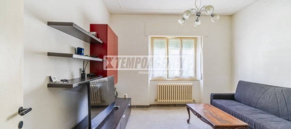 3 rooms Apartment in Monte San Giusto, Italy No. 262680 2