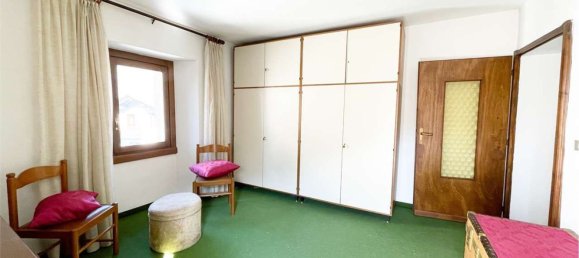 Дом с 7 комнатами в Прата Кампортаччо, Италия № 168073 27