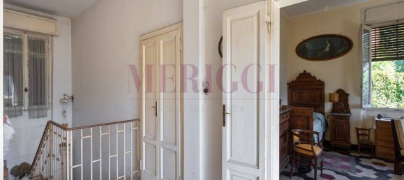 3 غرف نوم فيلا في Airuno, Italy رقم 377408 20