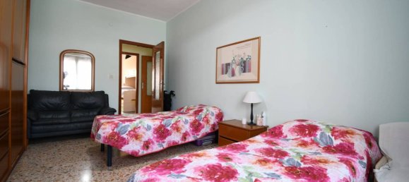 Apartamento T4 em Cagliari, Italy N.º 343152 10