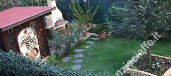 Casa de 7 habitaciónes en Massa, Italy No. 105717 3