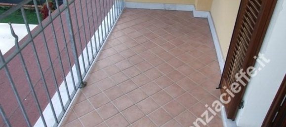 Casa de 7 habitaciónes en Massa, Italy No. 105717 4