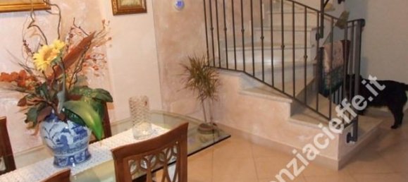 Casa de 7 habitaciónes en Massa, Italy No. 105717 22