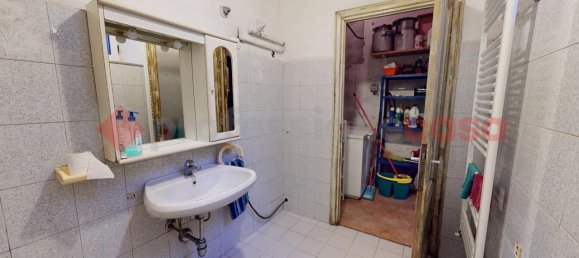 6 rooms House in Barga, Italy No. 137587 15