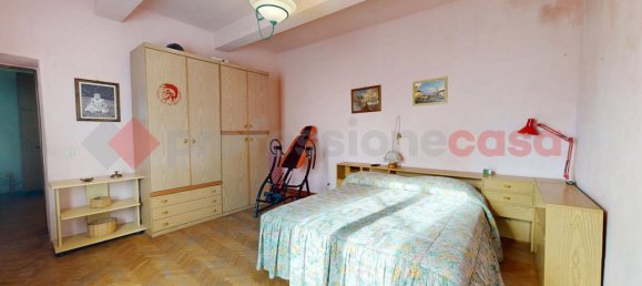 6 rooms House in Barga, Italy No. 137587 24