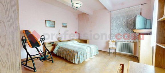 6 rooms House in Barga, Italy No. 137587 32