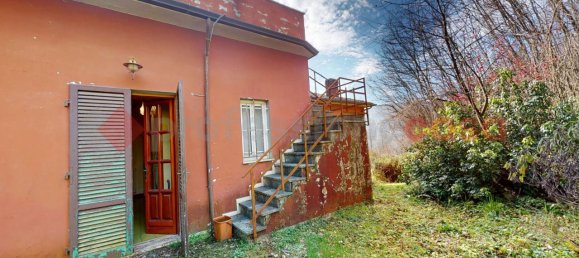 6 rooms House in Barga, Italy No. 137587 34