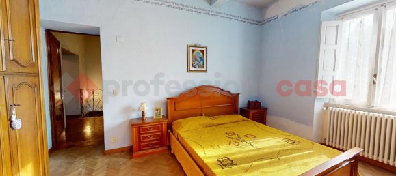 6 rooms House in Barga, Italy No. 137587 28