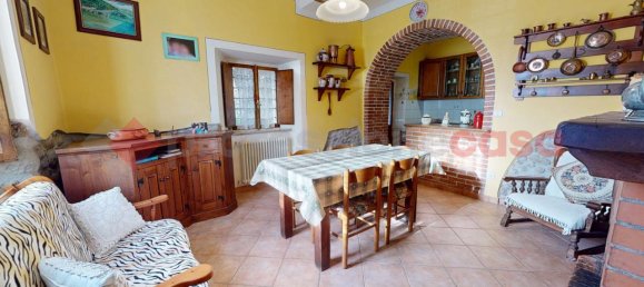6 rooms House in Barga, Italy No. 137587 13