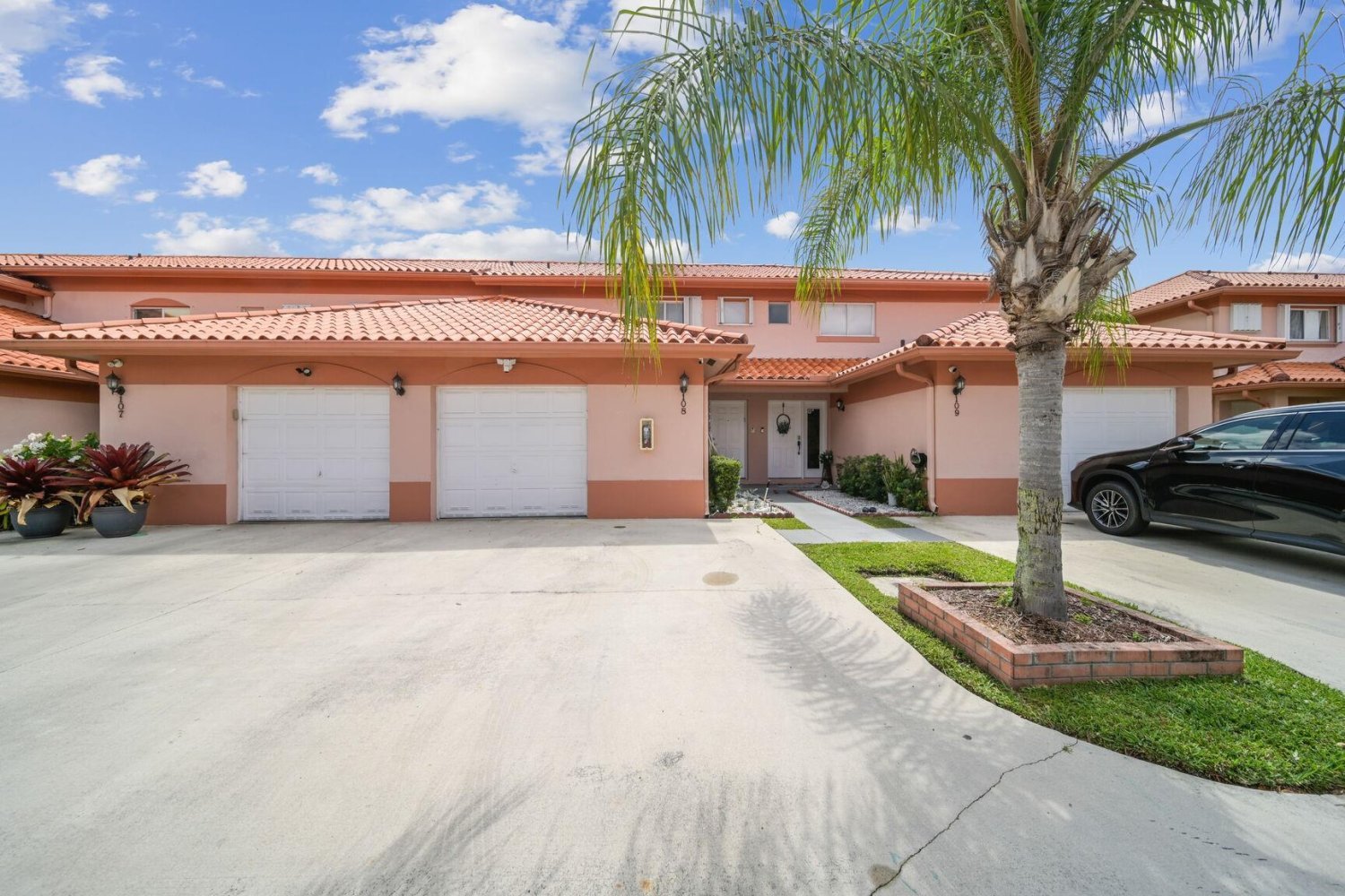 3 Schlafzimmer Doppelhaus in Miami, USA, Nr. 613648