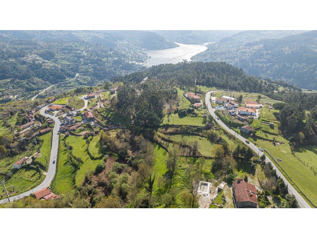 862m² Land in Marco de Canaveses, Portugal No. 48359