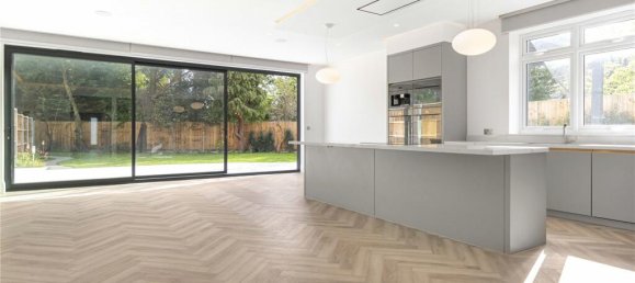 5 bedrooms House in Whetstone, United Kingdom No. 6674 4