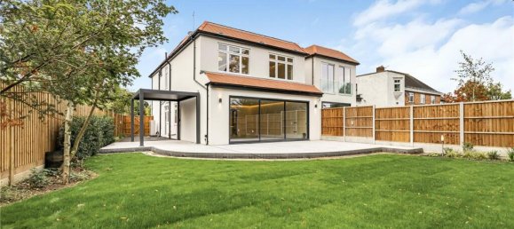 5 bedrooms House in Whetstone, United Kingdom No. 6674 2