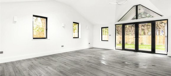 5 bedrooms House in Whetstone, United Kingdom No. 6674 23