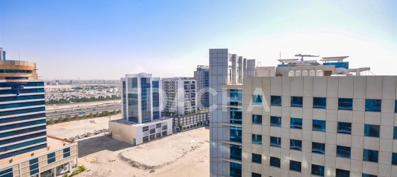 Studio in Business Bay, UAE No. 27514 4