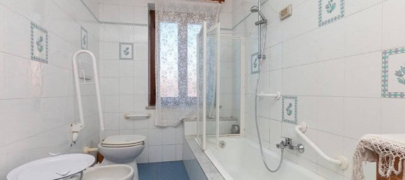 10 rooms House in Baldissero Torinese, Italy No. 24015 43
