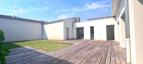 2 Schlafzimmer Villa in Villefranche-sur-Saone, France, Nr. 317134 3