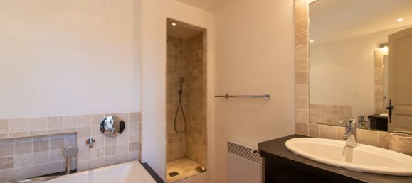 6 bedrooms Villa in Cogolin, France No. 38293 13