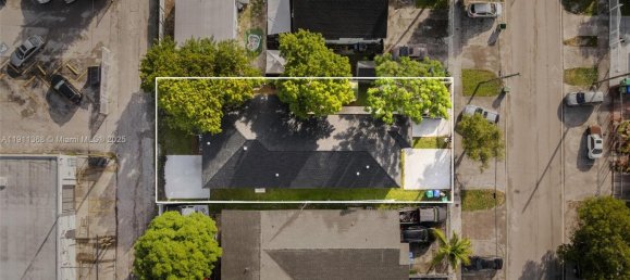 Terra em Miami, USA 215.16 m² N.º 615481 2