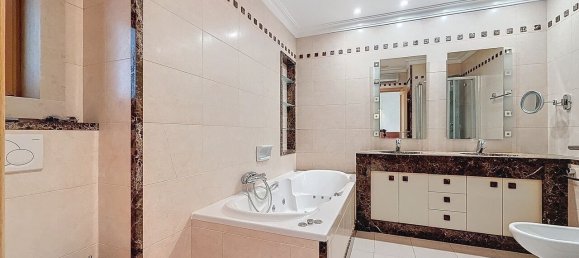 Вилла с 5 спальнями в Лагоа, Португалия № 116975 26